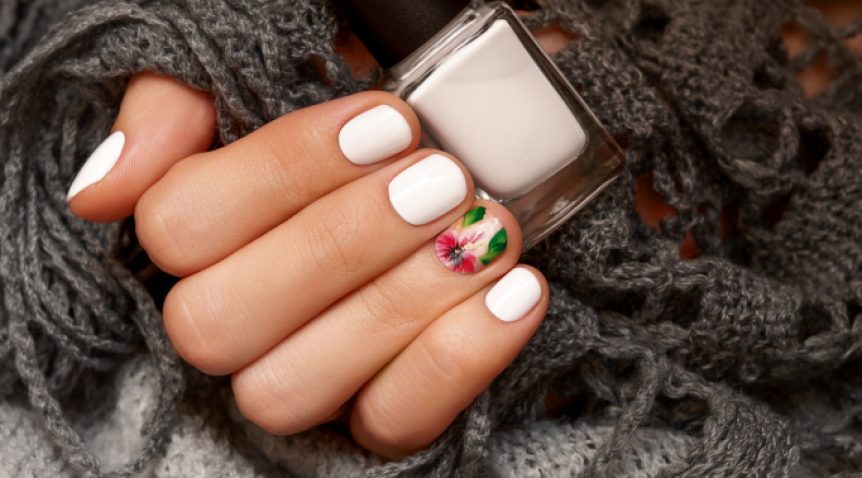 Fashionable white nail design ideas